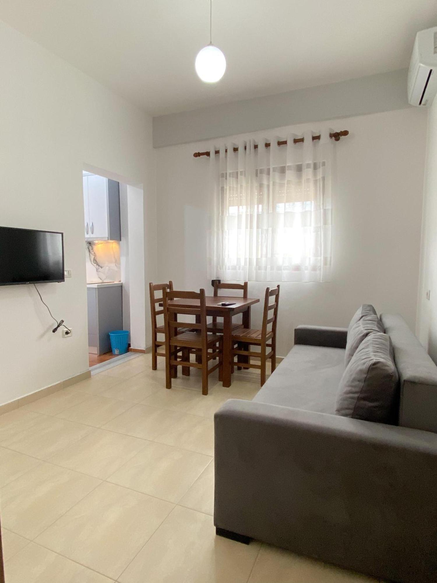 Family Apartments Himara المظهر الخارجي الصورة