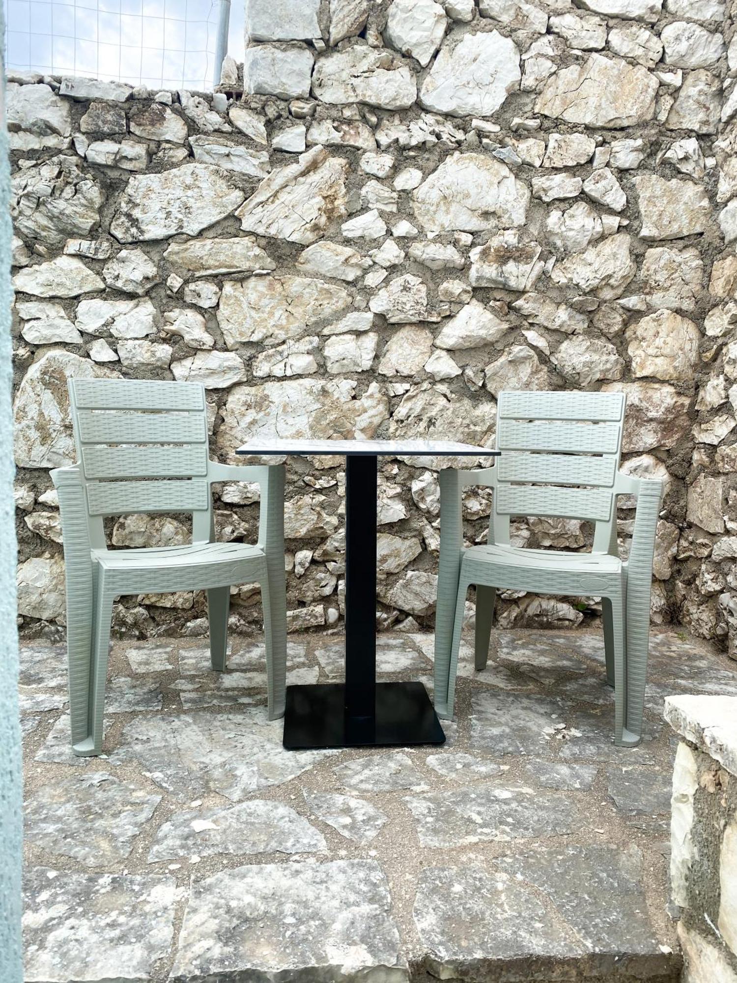 Family Apartments Himara المظهر الخارجي الصورة